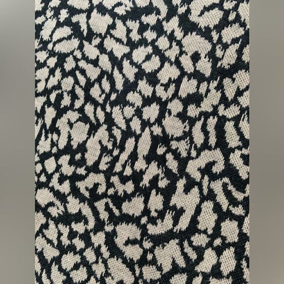 THML Top  - Picture 3 of 8